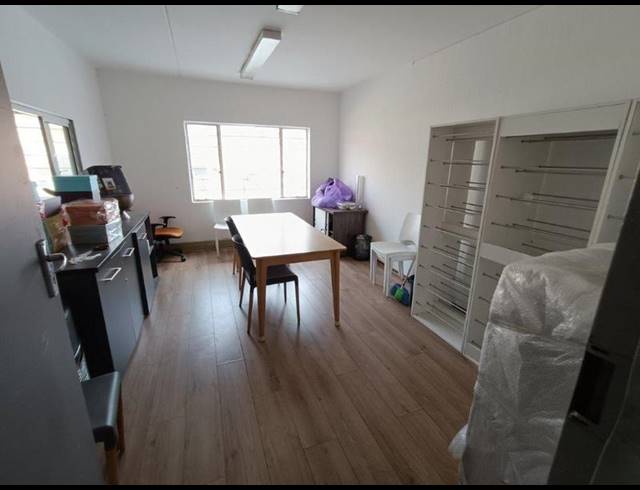 INDUSTRIAL PROPERTY TO RENT IN HALFWAY HOUSE